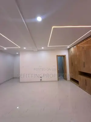 5bdrm Duplex in Ikeja for sale