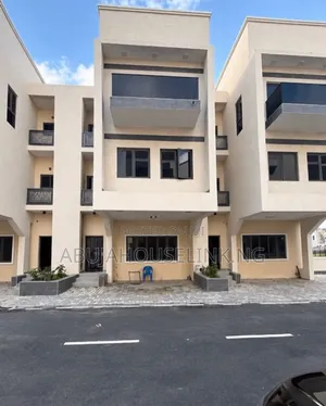 4bdrm Duplex in Guzape Main Abuja for sale