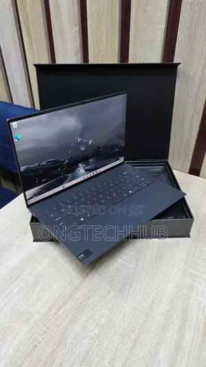 Laptop Dell XPS 14 9440 16GB Intel Core Ultra 7 SSD 512GB