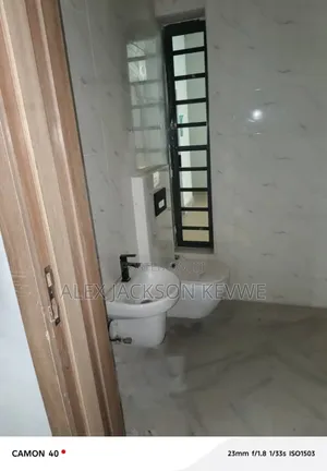 2bdrm Condo in Seagate, Ikate-Elegushi for rent