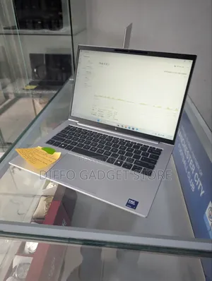 Laptop HP EliteBook 840 G11 16GB Intel Core Ultra 7 SSD 512GB