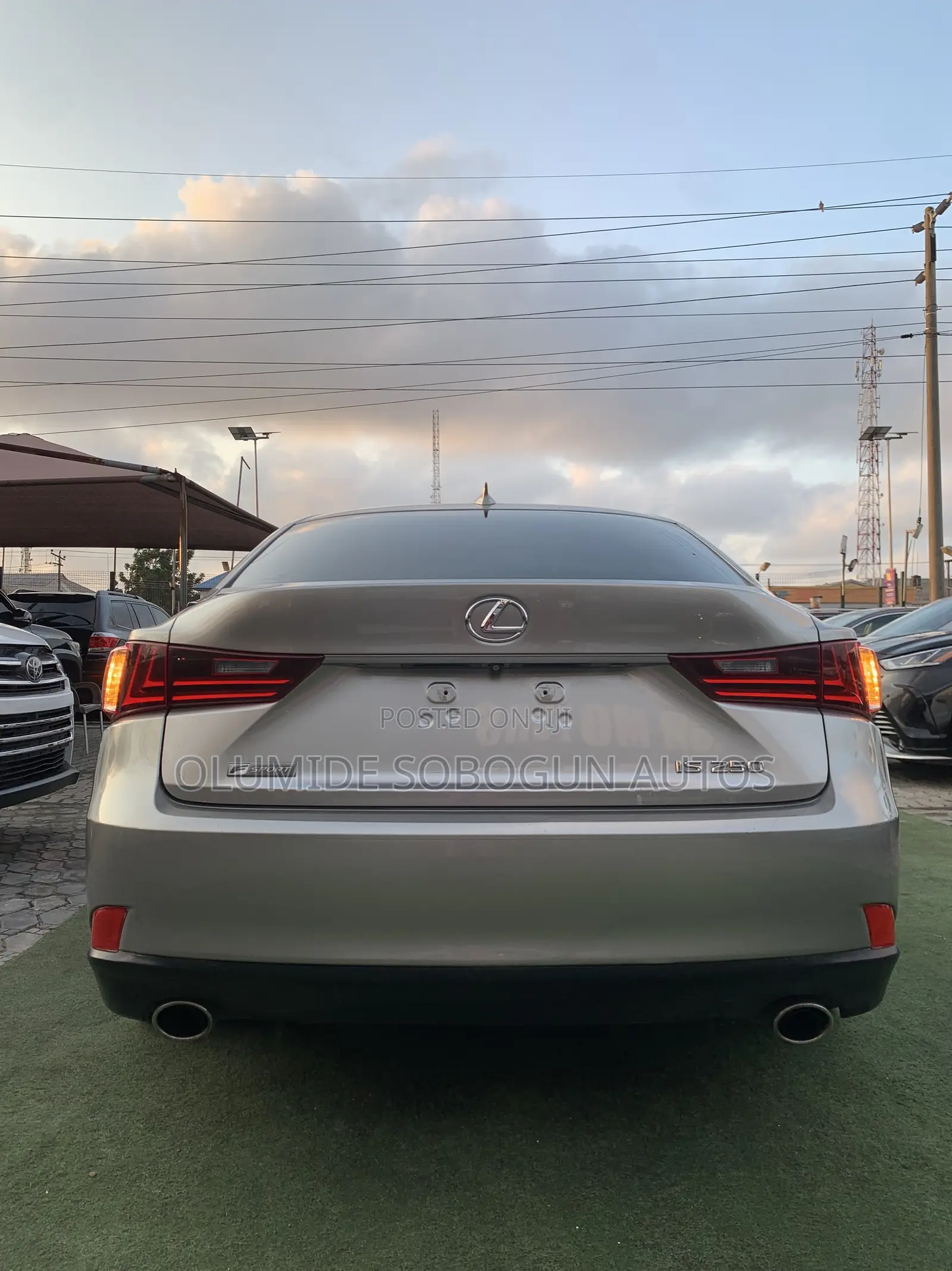 Lexus IS 250 4WD 2015 Gold