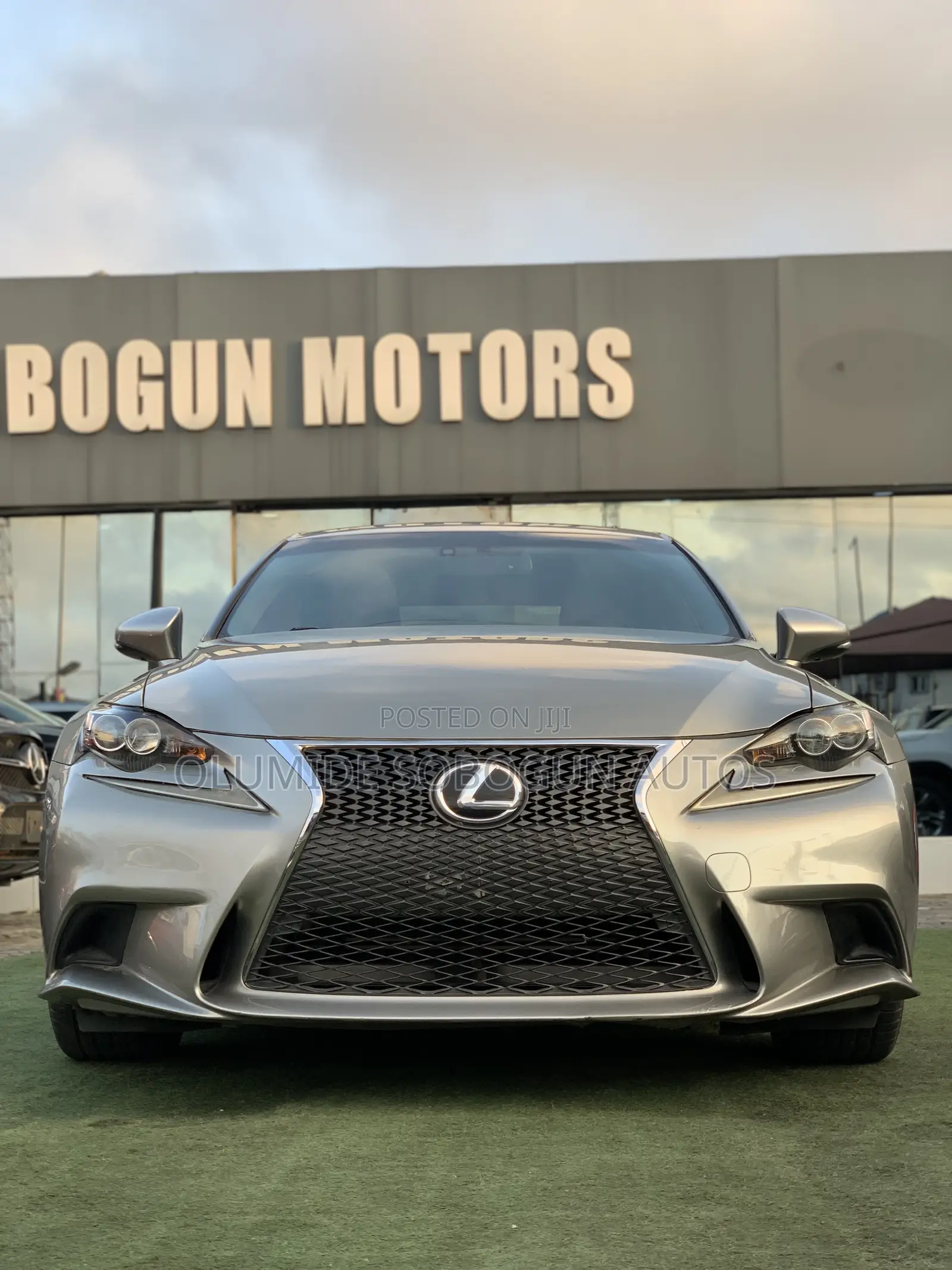 Lexus IS 250 4WD 2015 Gold