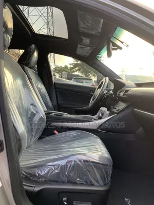 Lexus IS 250 4WD 2015 Gold