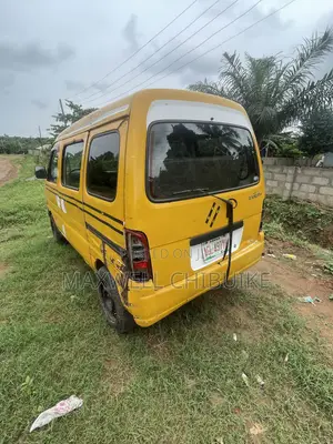 Suzuki Every 2013 Yellow