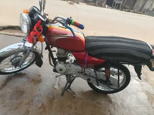 Bajaj Boxer 2022 Red