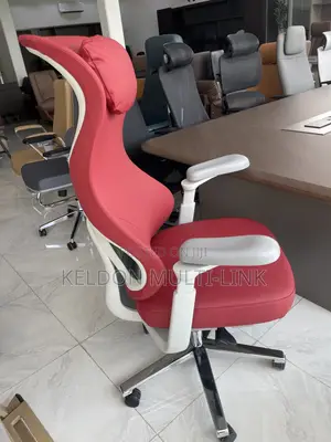 Heavy Duty Swivel Chair ,Multipurpose for Bosses
