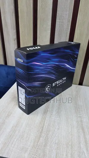 New Laptop MSI Stealth 16 AI Studio 32GB AMD Ryzen 7 SSD 1T