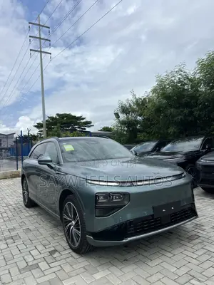 New XPeng G9 2025 Green