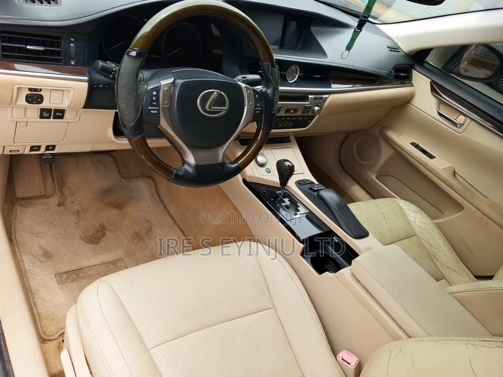 Lexus ES 2013 Gold