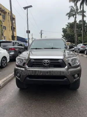 Toyota Tacoma 4dr Double Cab 5.0 ft. SB (2.7L 4cyl 4A) 2014 Gray