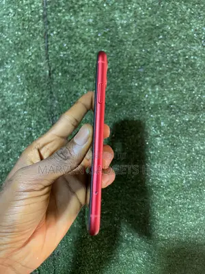 Apple iPhone 11 128 GB Red
