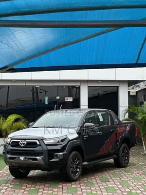 New Toyota Hilux 2025 Black