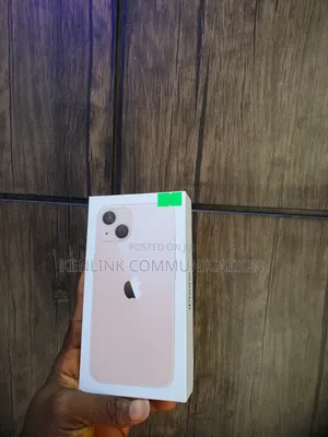 New Apple iPhone 13 128 GB Pink