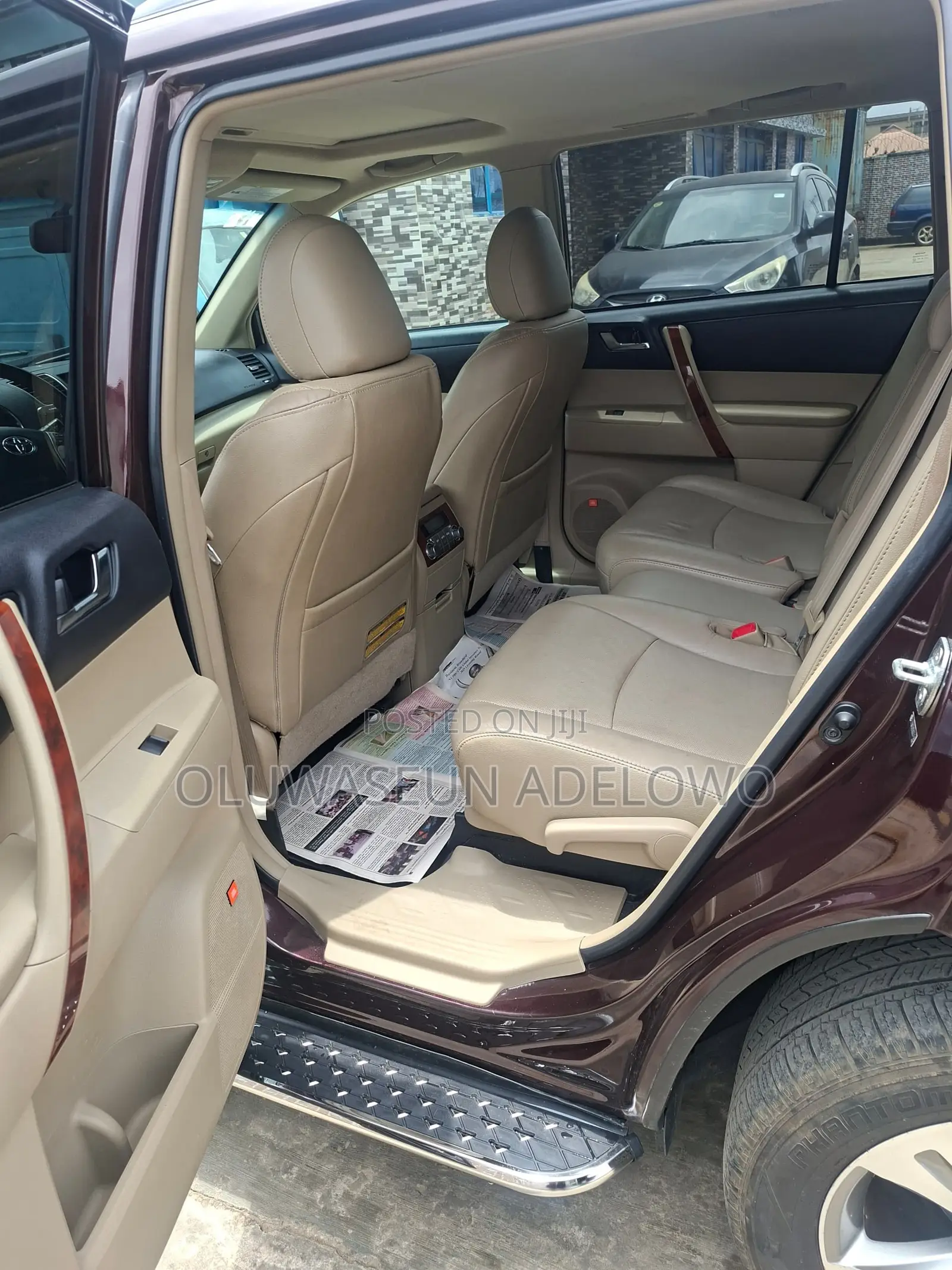 Toyota Highlander Limited 2011 Brown