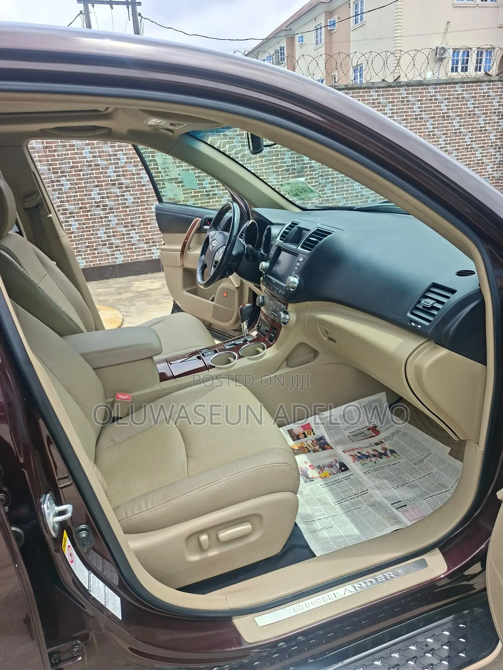 Toyota Highlander Limited 2011 Brown
