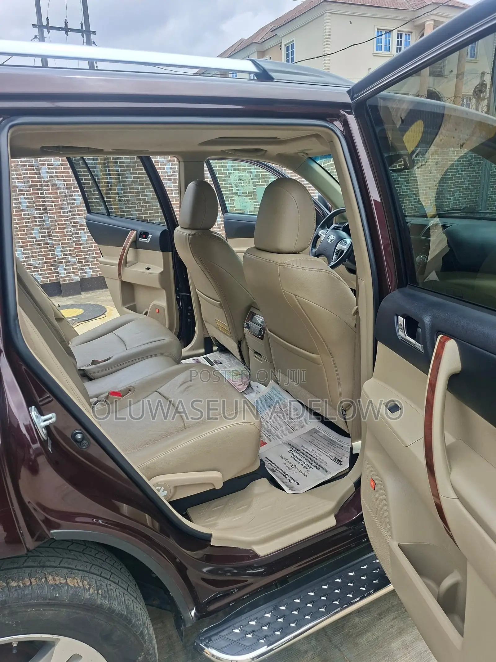 Toyota Highlander Limited 2011 Brown