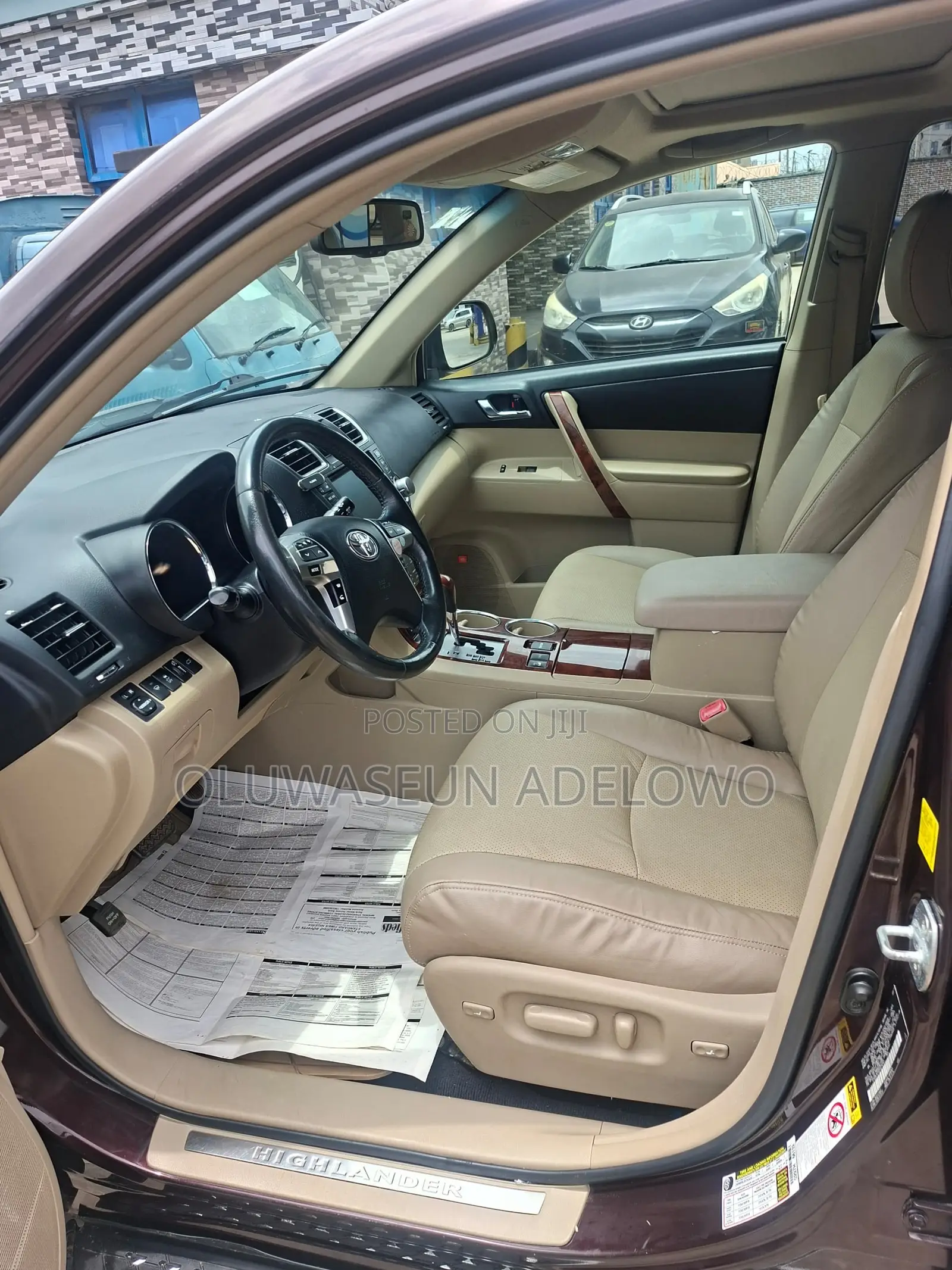 Toyota Highlander Limited 2011 Brown