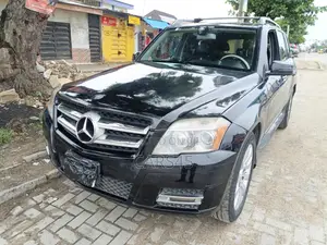 Mercedes-Benz GLK-Class 2010 Black