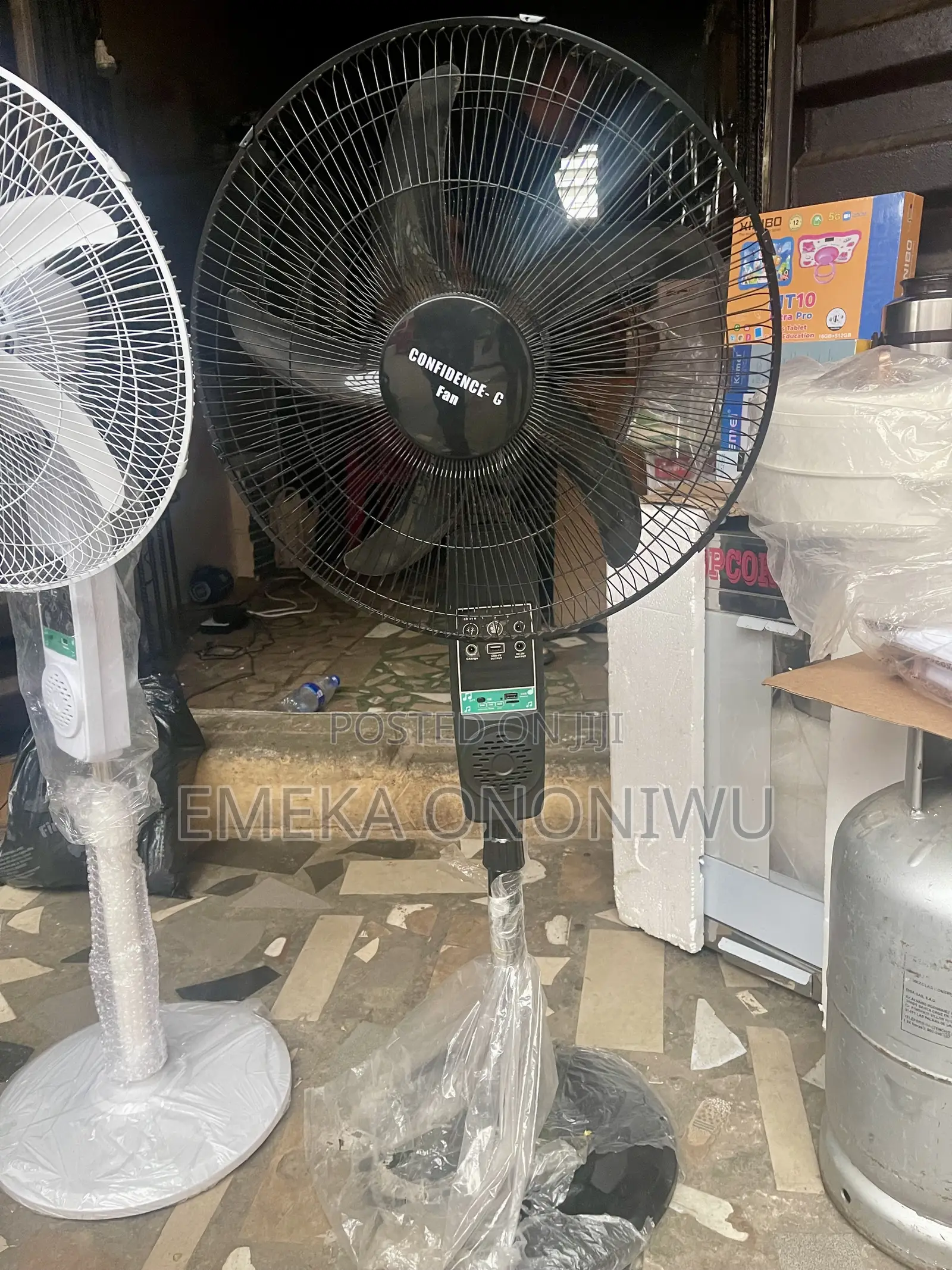 Rechargeable AC/Dc Solar Standing Fan