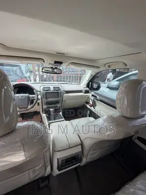 Lexus GX 2019 White