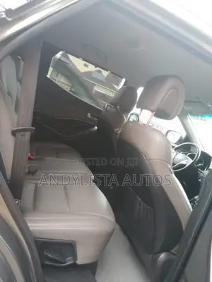Hyundai Santa Fe GLS 4dr SUV AWD (3.3L 6cyl 6A) 2014 Brown