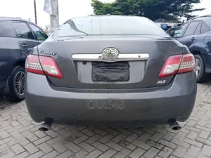 Toyota Camry 2011 Gray