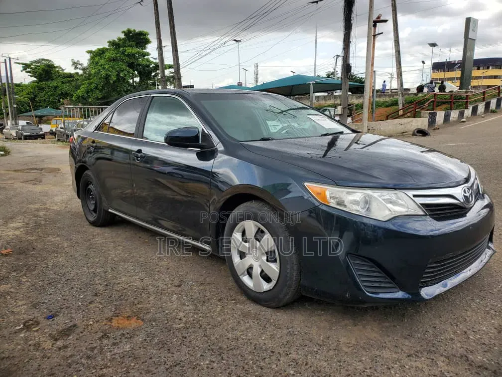 Toyota Camry 2013 Gray