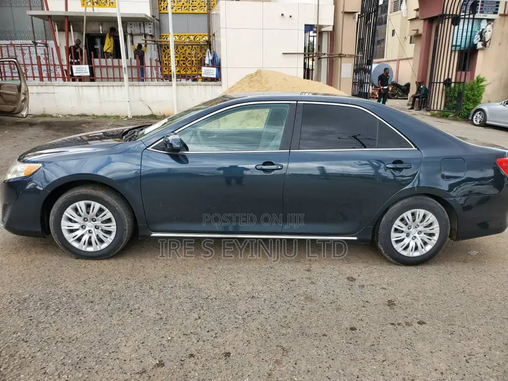 Toyota Camry 2013 Gray