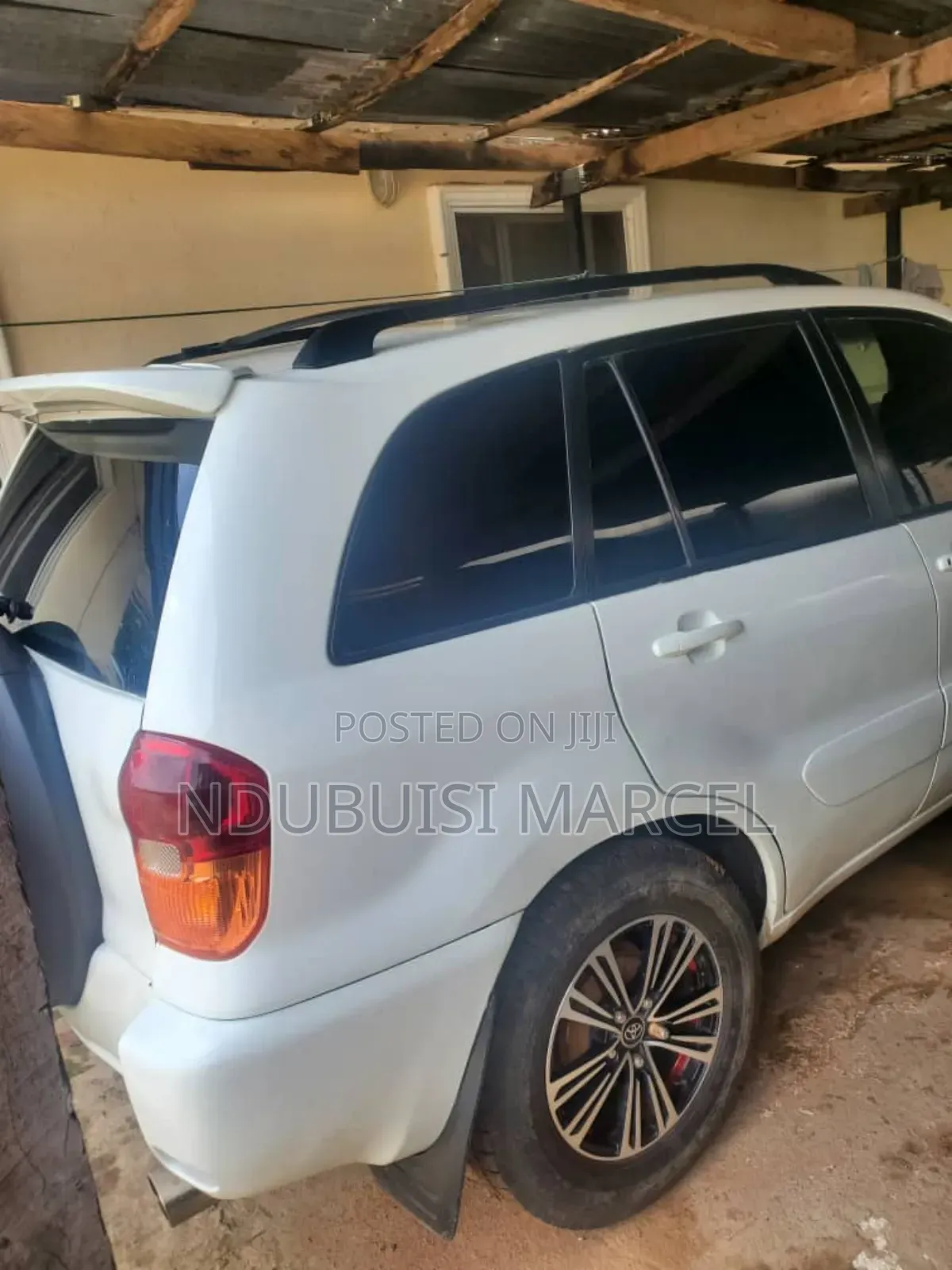 Toyota RAV4 2005 White