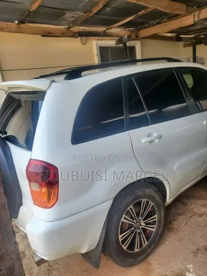 Toyota RAV4 2005 White