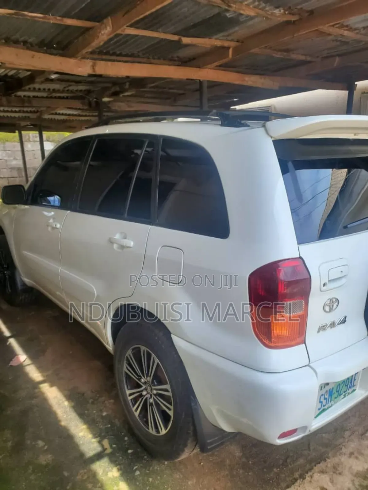 Toyota RAV4 2005 White