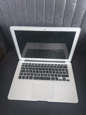 Laptop Apple MacBook Pro 2017 8GB Intel Core i5 SSD 1T