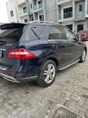 Mercedes-Benz M Class 2014 Blue
