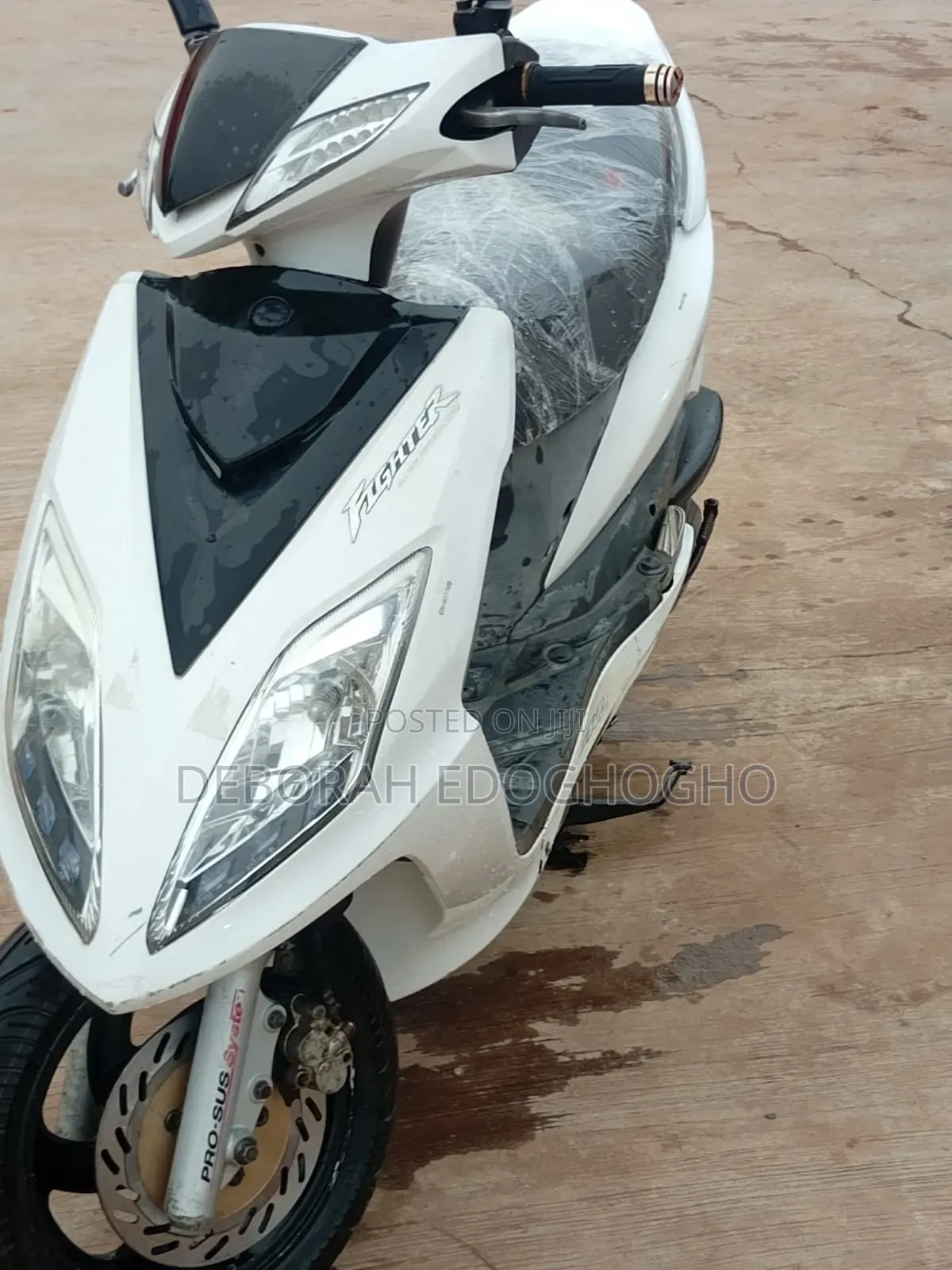 SYM Symnh 2018 White