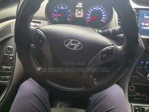 Hyundai Elantra Limited 4dr Sedan (1.8L 4cyl 6A) 2015 Black