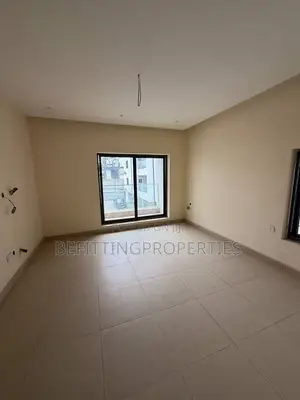 5bdrm Duplex in Guzape District for sale