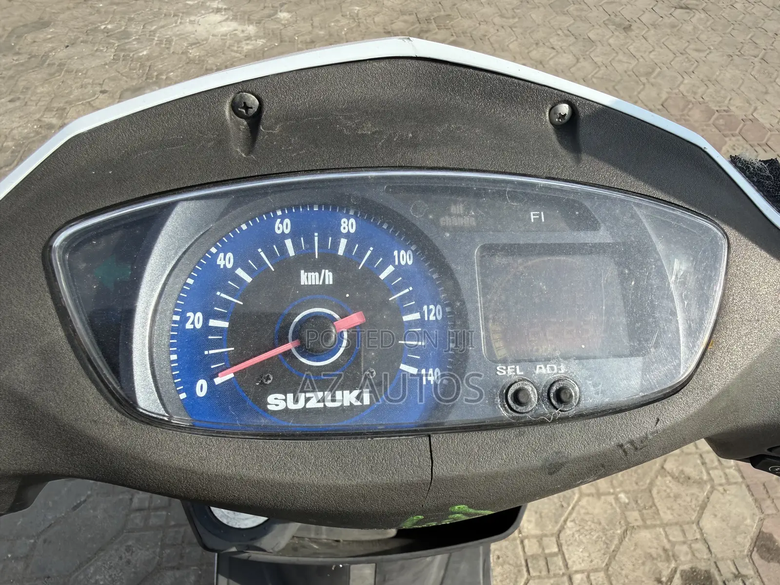Suzuki 2019 White