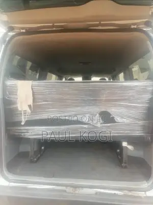 Toyota HiAce 2018 Silver