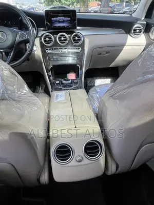 Mercedes-Benz GLC-Class 2017 White