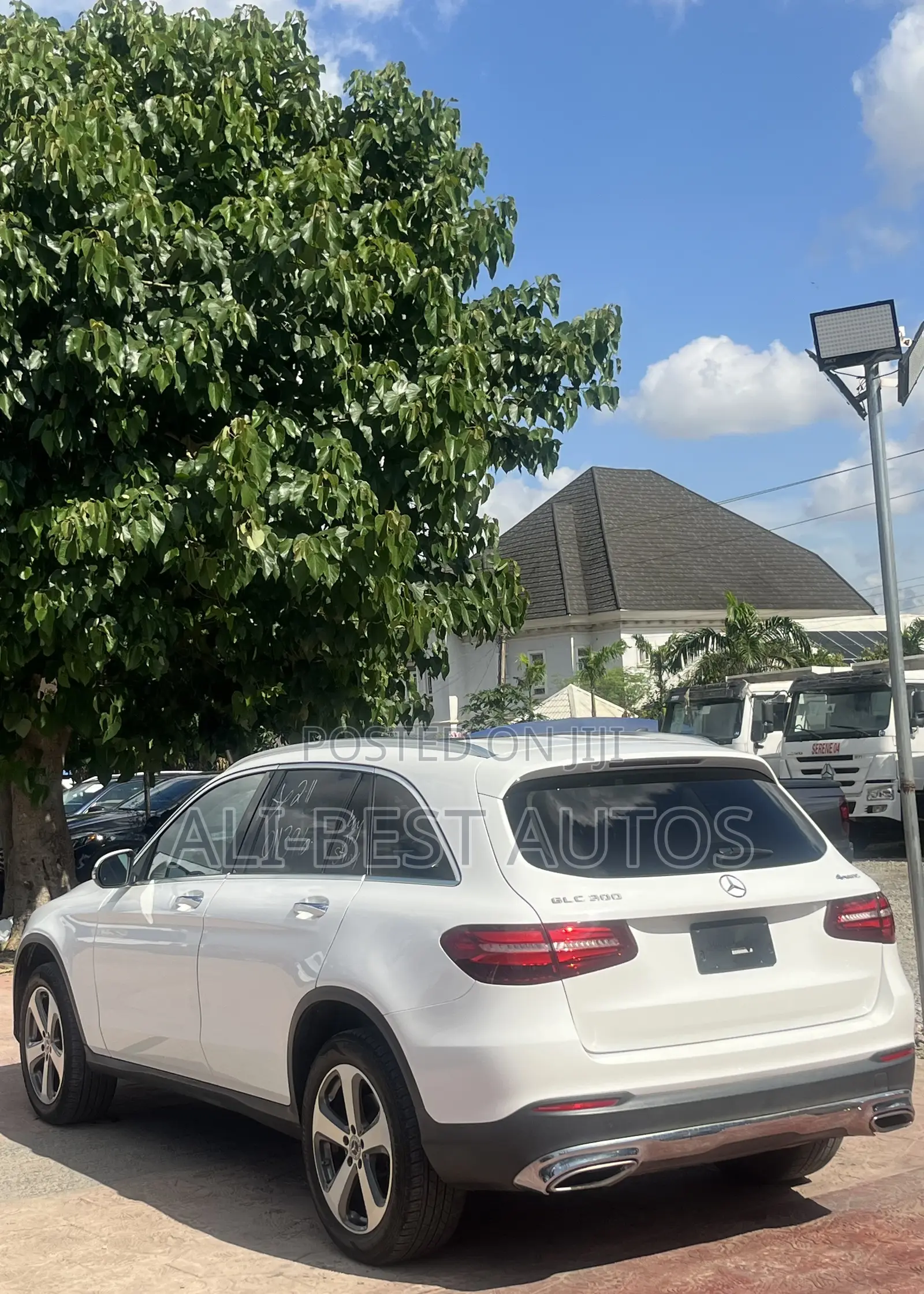 Mercedes-Benz GLC-Class 2017 White