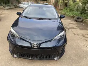 Toyota Corolla SE Special Edition 4dr Sedan (1.8L 4cyl CVT) 2017 Black