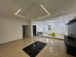 3bdrm Bungalow in Lekki Phase 2 for rent
