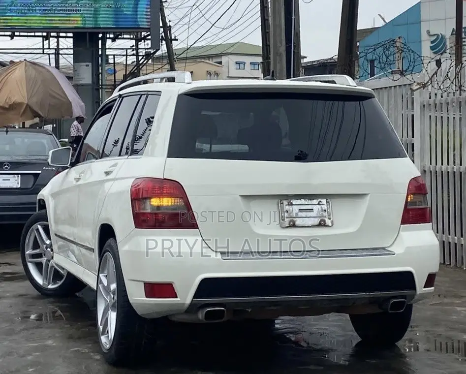 Mercedes-Benz GLK-Class 2011 White