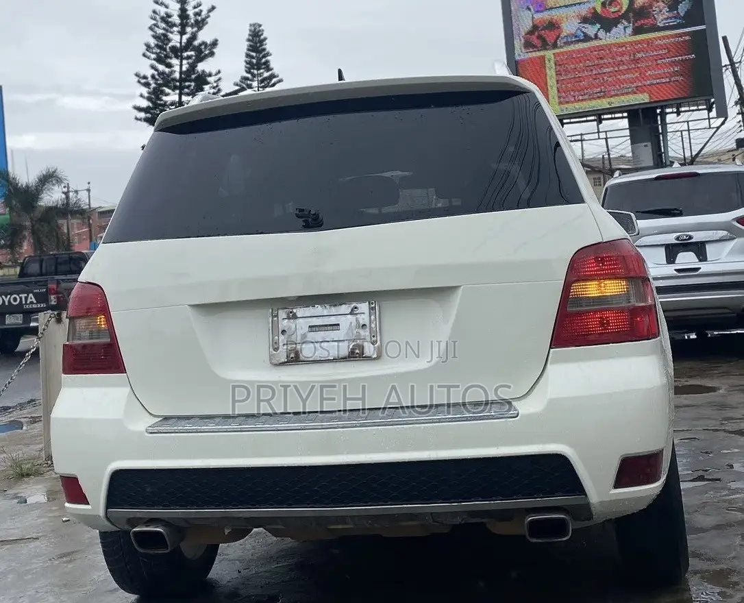 Mercedes-Benz GLK-Class 2011 White