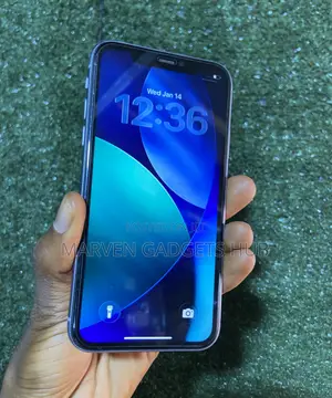 Apple iPhone 11 64 GB Purple