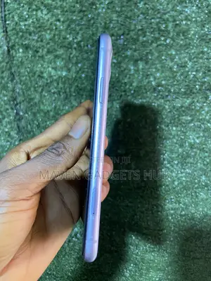 Apple iPhone 11 64 GB Purple