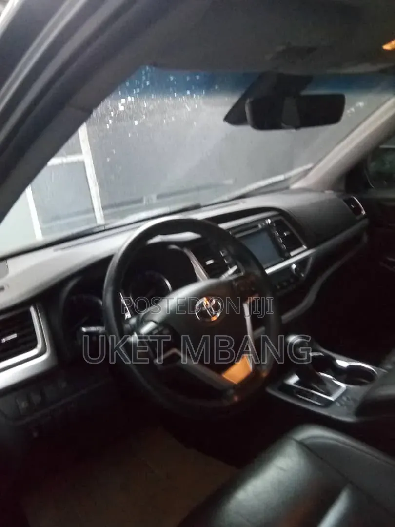 Toyota Highlander 2019 Green