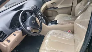Toyota Venza XLE 2010 Black