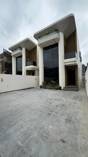 5bdrm Duplex in Chevron for sale